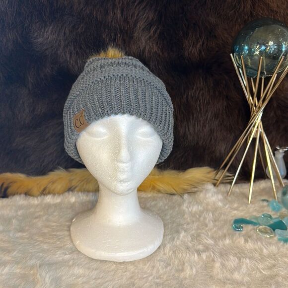 CC BEANIE OS (6020) - Picture 1 of 5